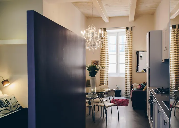 Sally Port Pads Βαλέτα