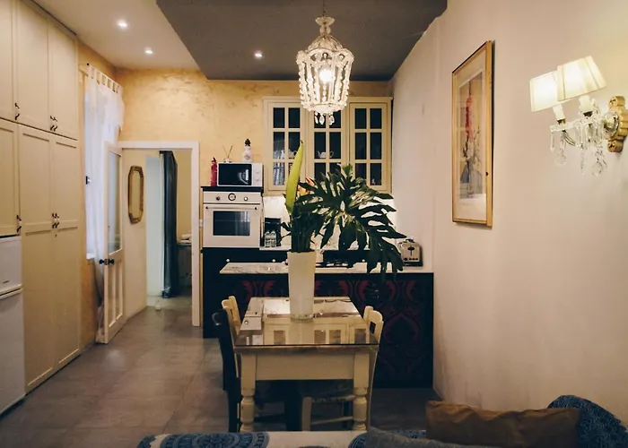 Sally Port Pads Διαμέρισμα *