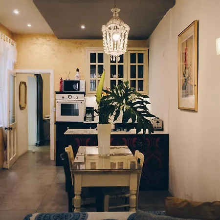 샐리 포트 시티 패드 아파트 *