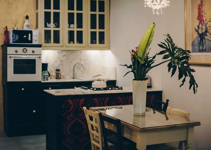 Sally Port Pads Daire *